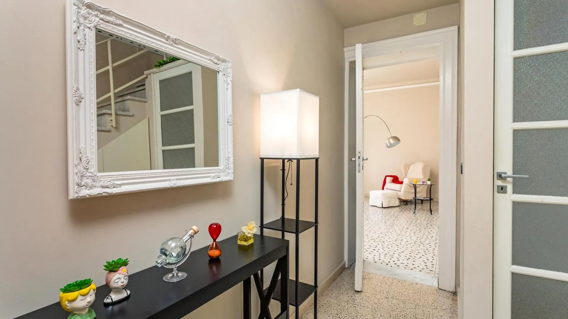 Etnea Central Home Катания 0*,  Италия